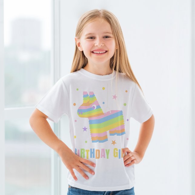 Camiseta Cumpleaños Niña Piñata Invitada de Honor (Subido por el creador)