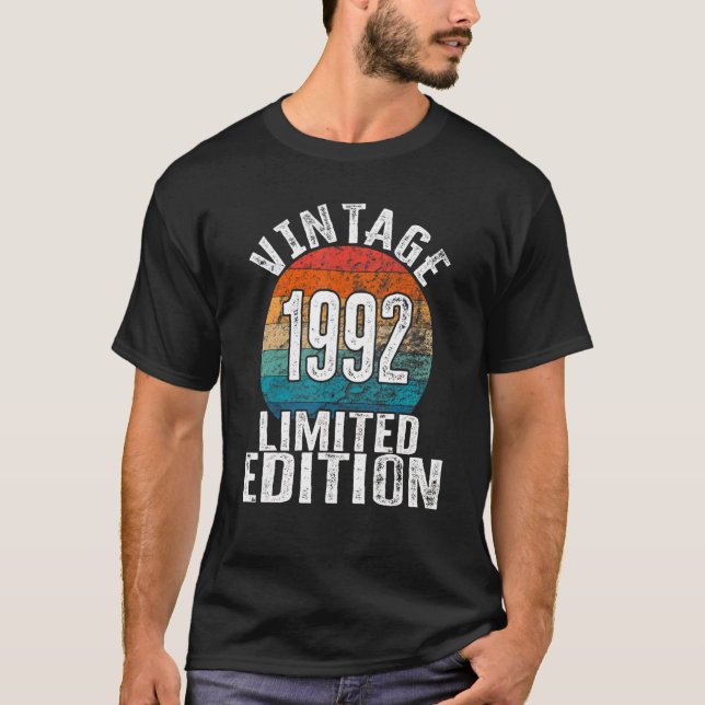 Camiseta Cumpleaños Vintage 1992 Bday (Anverso)
