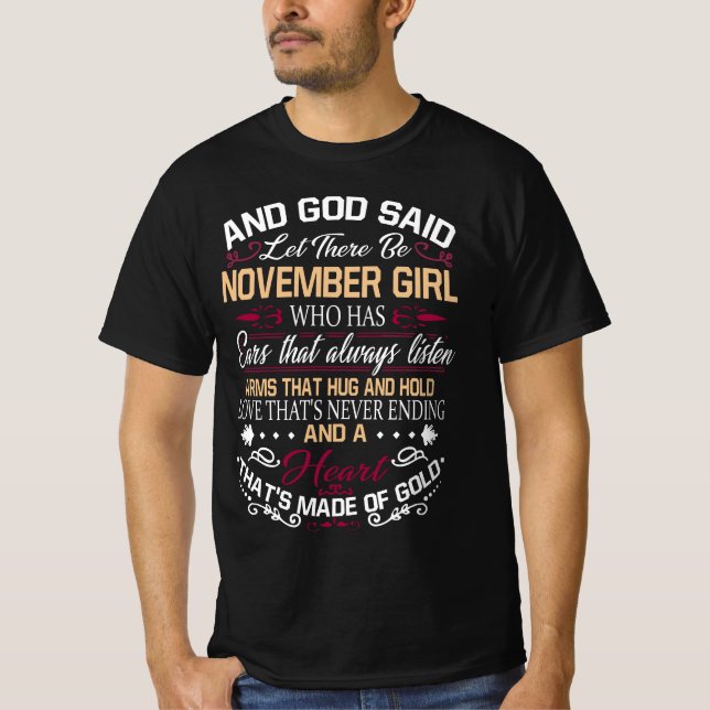 Camiseta Cumpleaños | Y Dios Dijo Que Haya Chica Noviembre (Anverso)