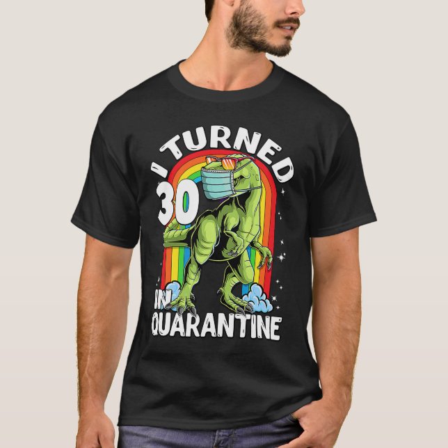 Camiseta Cumplí 30 años en cuarentena de dinosaurio 30 (Anverso)