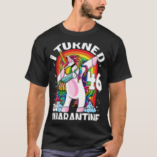 Camiseta Cumplí 46 Años En Cuarentena Dabbing Unicornio 46°