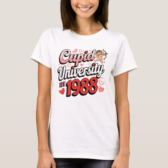 Camiseta Cupid University: Love's School of Hearts (Anverso)