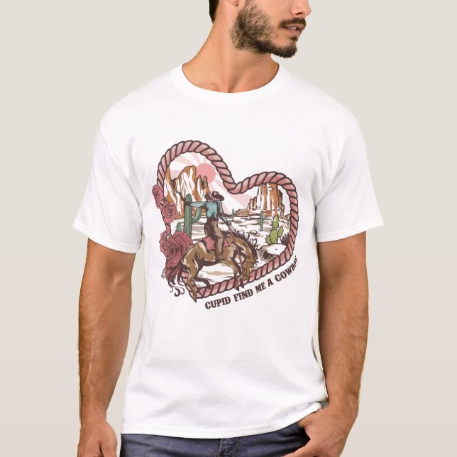 Camiseta Cupido Me Encuentra Un Vaquero (Anverso)