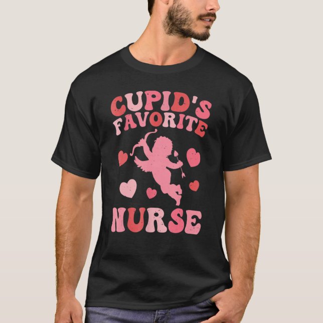 Camiseta Cupid's Favorite Nurse Cute Pink Heart Happy Valen (Anverso)