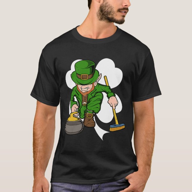 Camiseta Curler Leprechaun St. Patrick's Day Curling (Anverso)