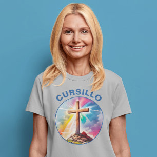 Camiseta Cursillo Cruz de Madera con arcoiris y nubes