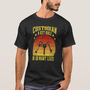 Camiseta Custodio Un Rol Clave En Tantas Vidas De La Escuel