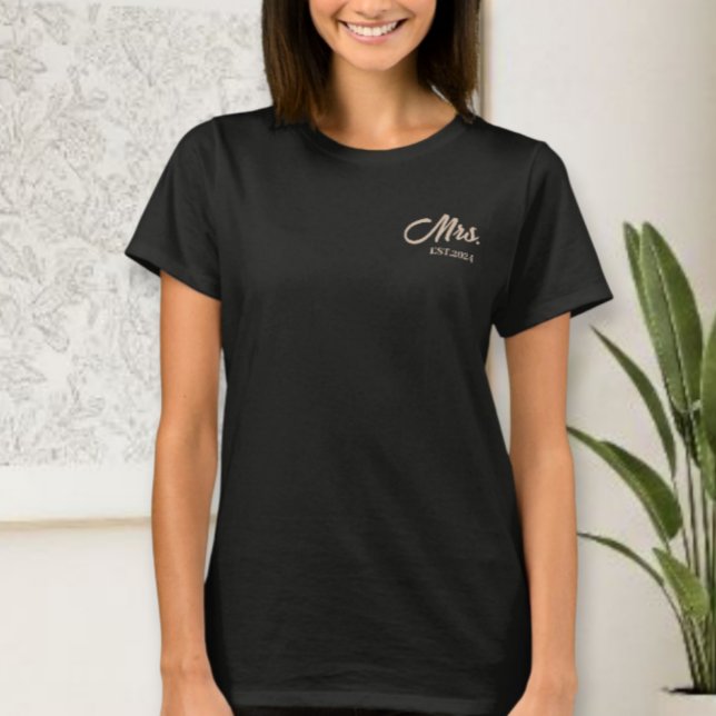 Camiseta Custom t-shirt Mrs., Future Mrs. (Subido por el creador)