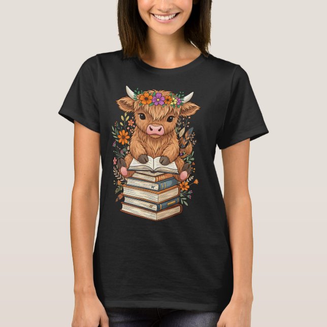 Camiseta Cute Baby Highland Cow Reading Book Librarian Book (Anverso)