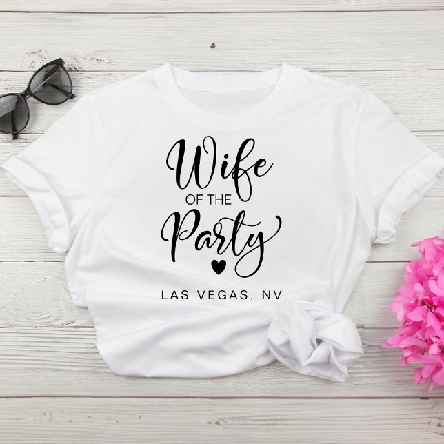 Camiseta Cute Bride Las Vegas Bachelorette (Celebrate the bride-to-be in fun and style at her bachelorette party)