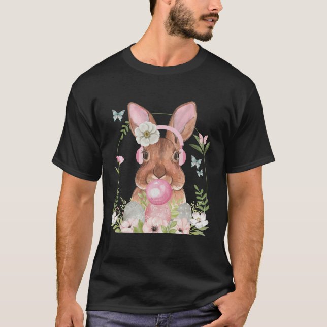 Camiseta Cute Bunny Face With Bubblegum And Headphones East (Anverso)
