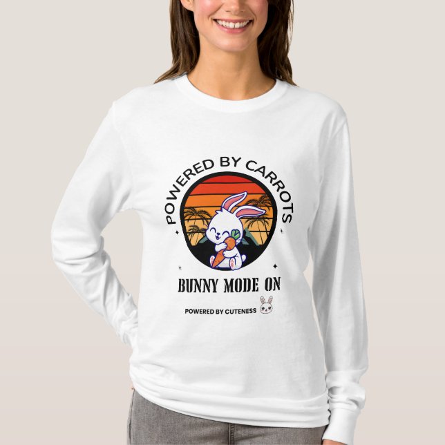 Camiseta Cute Bunny Hugging Carrot Retro Sunset T-Shirt  (Anverso)