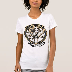 Camiseta Cute But Dangerous Pug Dog Karate Kick_1