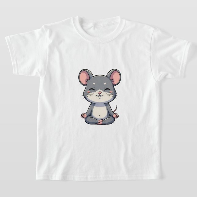 Camiseta Cute Cartoon Grey Mouse Meditating in Lotus Pose (Distribución)