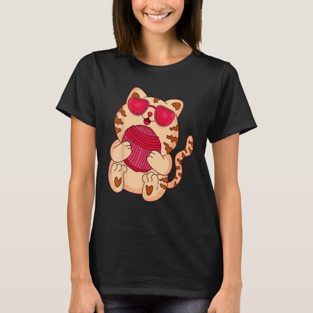 Camiseta Cute Cat with Wool Ball  Knitting (Anverso)