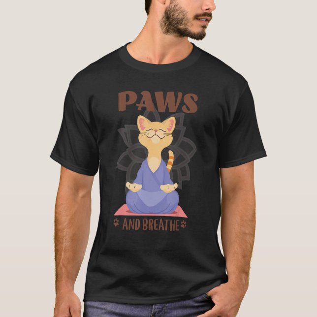 Camiseta Cute Cat Yoga Paws And Breathe (Anverso)