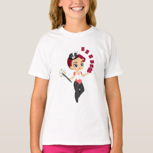 Camiseta Cute Chibi Maga Femenina Realizando Magia de Carta