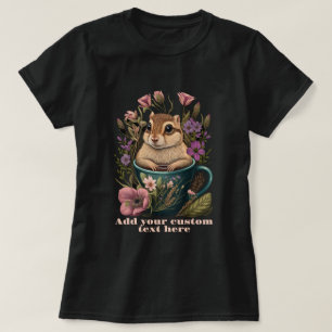 Camiseta Cute Chipmunk en una flor silvestre de taza, Chipm