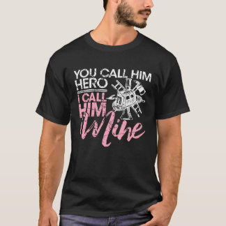 Camiseta Cute Firefighter Wife Fireman s Wife Girlfriend Wo