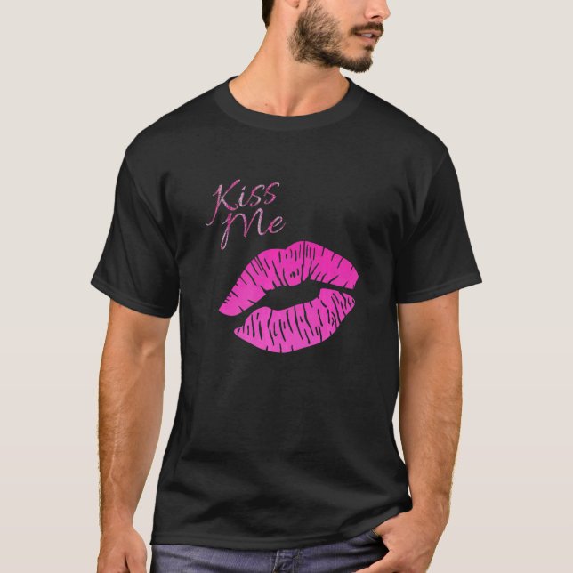 Camiseta Cute Flirty Kisme Lips Lipstick Valentine Single (Anverso)
