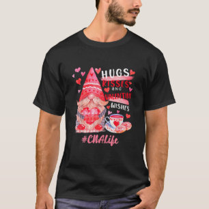 Camiseta Cute Gnome CNA Life Nurse Hugs Kisses Valentines D