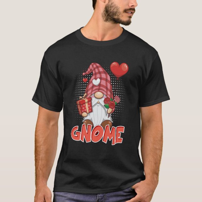 Camiseta Cute Gnome Man Love Heart Flower bouquet Valentine (Anverso)