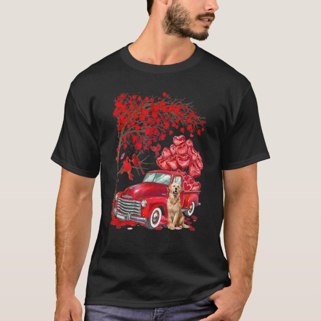 Camiseta Cute Golden Retriever Truck Valentine Love Tree (Anverso)