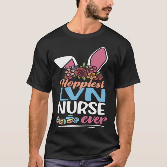 Camiseta Cute Hoppiest LVN Nurse Ever Bunny Ear Red Plaid E (Anverso)