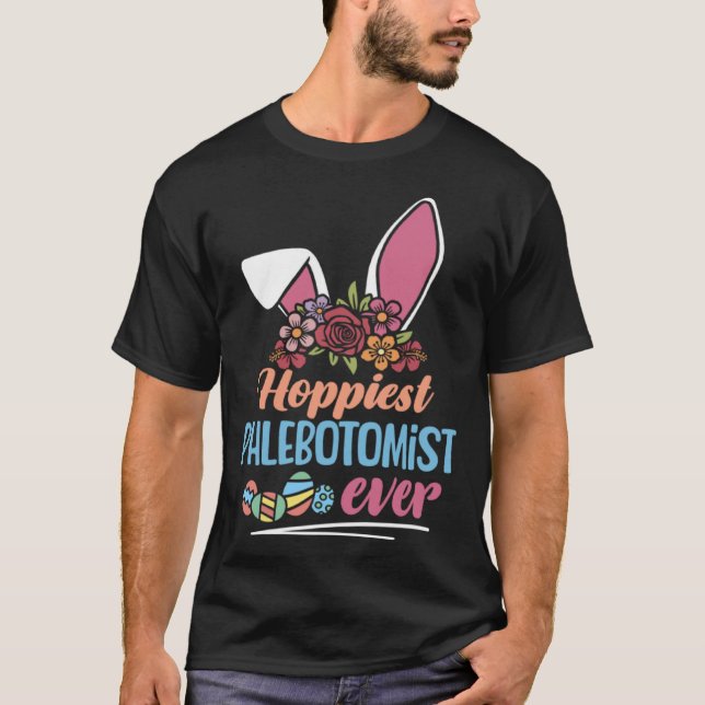 Camiseta Cute Hoppiest Phlebotomist Ever Bunny Ear Red Plai (Anverso)