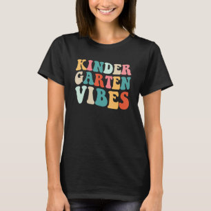 Camiseta Cute Kindergarten Vibes De Vuelta A La Maestra Stu