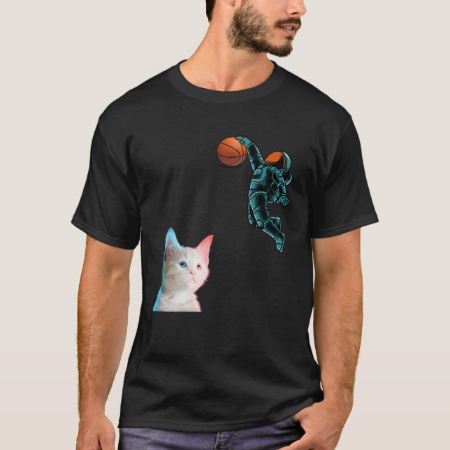 Camiseta Cute Kitten Astronaut Playing Basketball For Cat (Anverso)