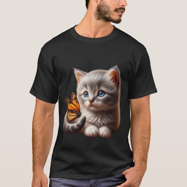 Camiseta Cute Kitten with Butterfly on Tail Art  ✨🐾🦋 (Anverso)
