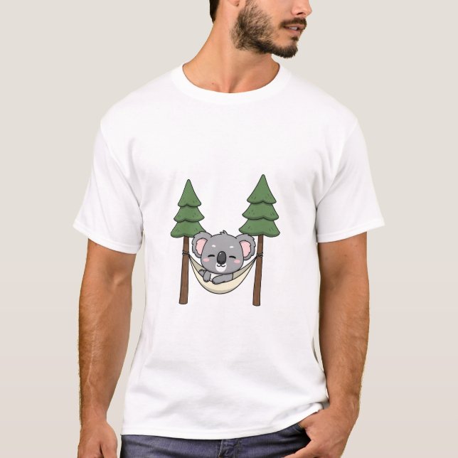 Camiseta Cute Koala Sleeping in Hammock Between Two Pine (Anverso)