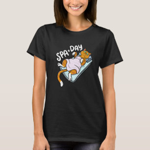 Camiseta Cute Lazy Cat Spa Day Wellness  Cat Holder