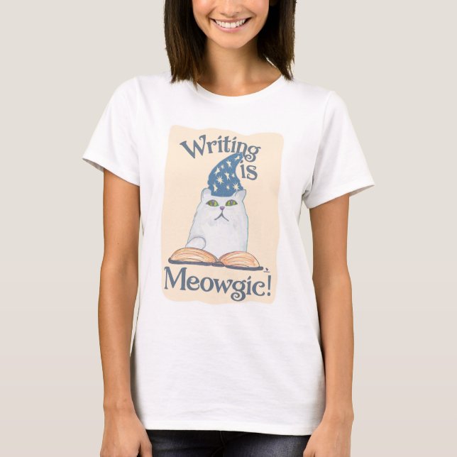 Camiseta Cute Magic Writing Cat Cartoon Art Design (Anverso)