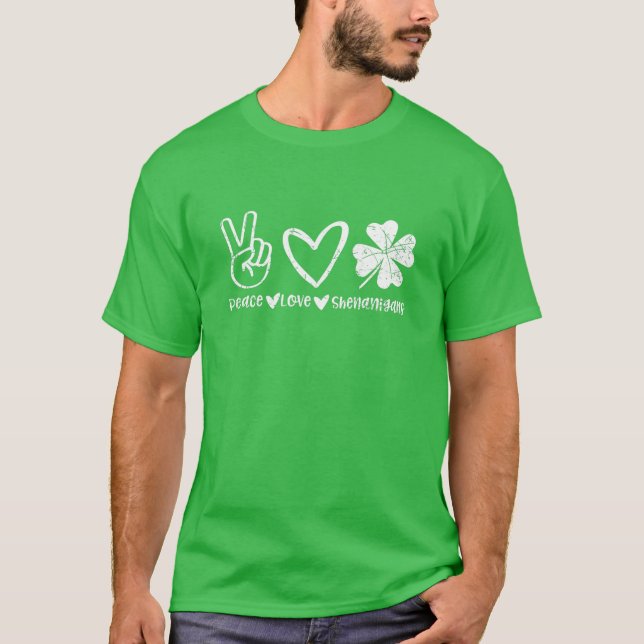 Camiseta Cute Peace Love Shenanigans Shamrock Happy St Patr (Anverso)