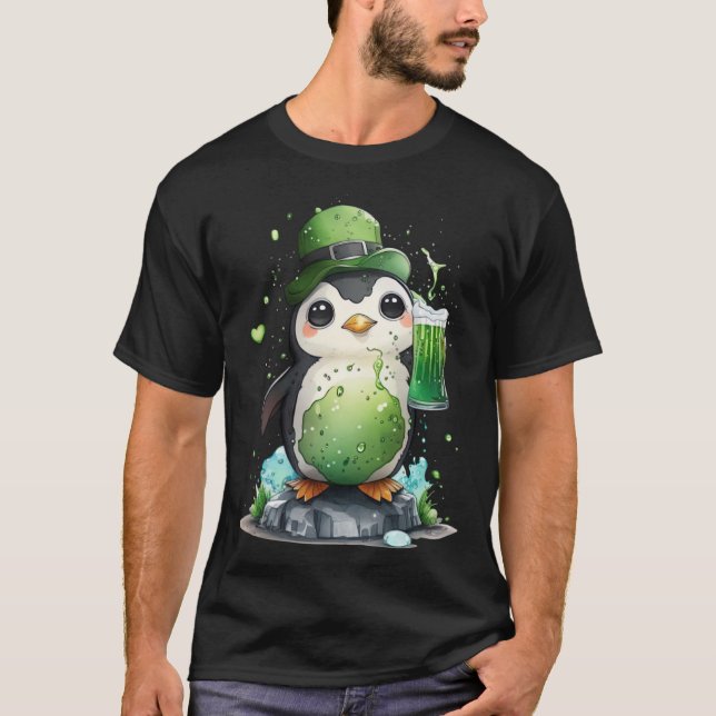 Camiseta Cute Penguin Loves Beer St Patrick s Day (Anverso)