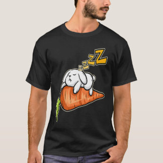 Camiseta Cute Rabbit Sleeping On A Carrot On Easter