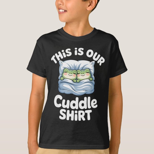 Camiseta Cute Snuggly Frog Lovers This Is Our Cuddle  (Anverso)