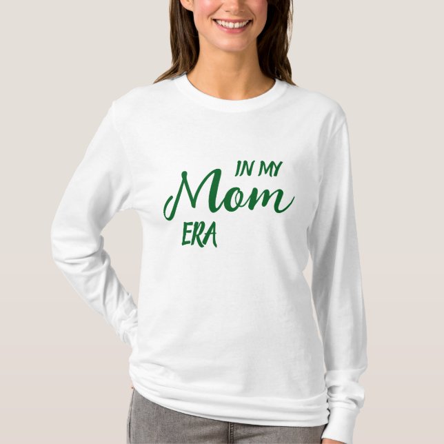 Camiseta Cute Stylish Simple Modern Minimal In Mom Era MOM (Anverso)