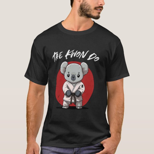 Camiseta Cute Taekwondo Koala - Gracioso Ar Marcial Coreano (Anverso)