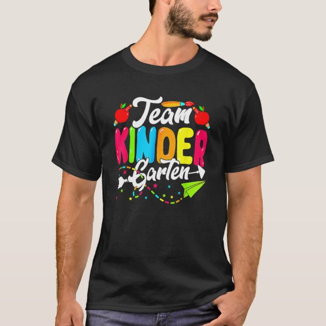 Camiseta Cute Team Kindergarten Happy Back To School Teache (Anverso)
