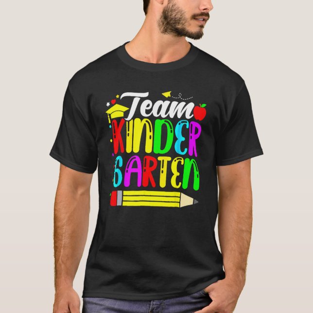 Camiseta Cute Team Kindergarten Pencil Back To School Teach (Anverso)