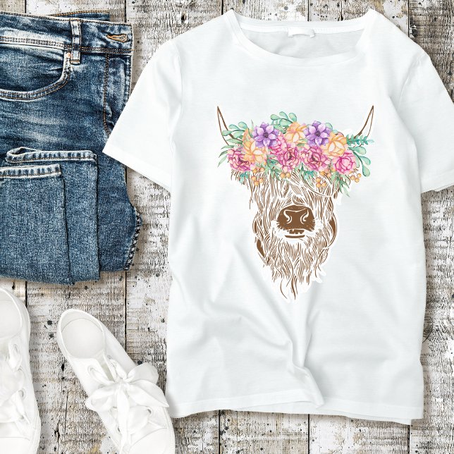 Camiseta Cute vaca Highland con camisas floridas (Subido por el creador)