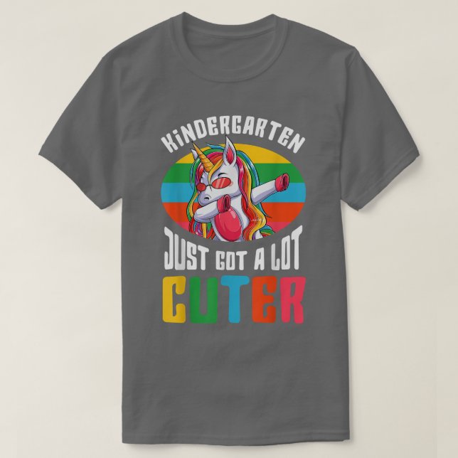 Camiseta Cuter Kindergarten Dabbing Unicorn Back To School  (Diseño del anverso)