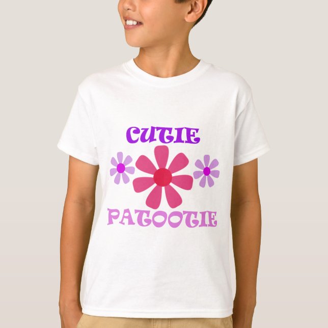 Camiseta Cutie Patootie con las flores (Anverso)