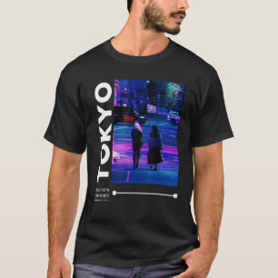 Camiseta Cyberpunk japonés: moda de calle en Tokio