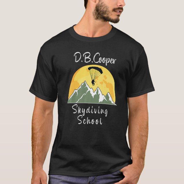 Camiseta D B Coopers Skydiving School Retro Sunset Moon (Anverso)