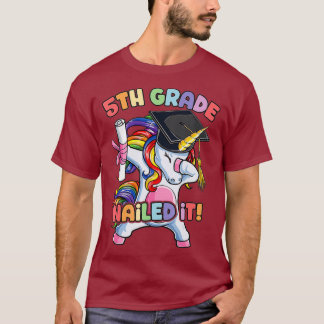 Camiseta Dabbing 5th Grade Unicorn Graduation Class Of