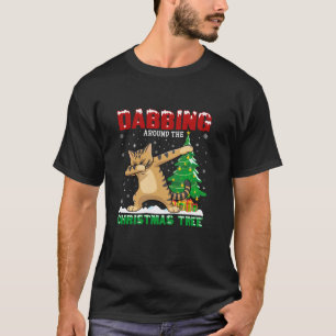 Camiseta Dabbing alrededor del Gato Xma del Árbol de Navida